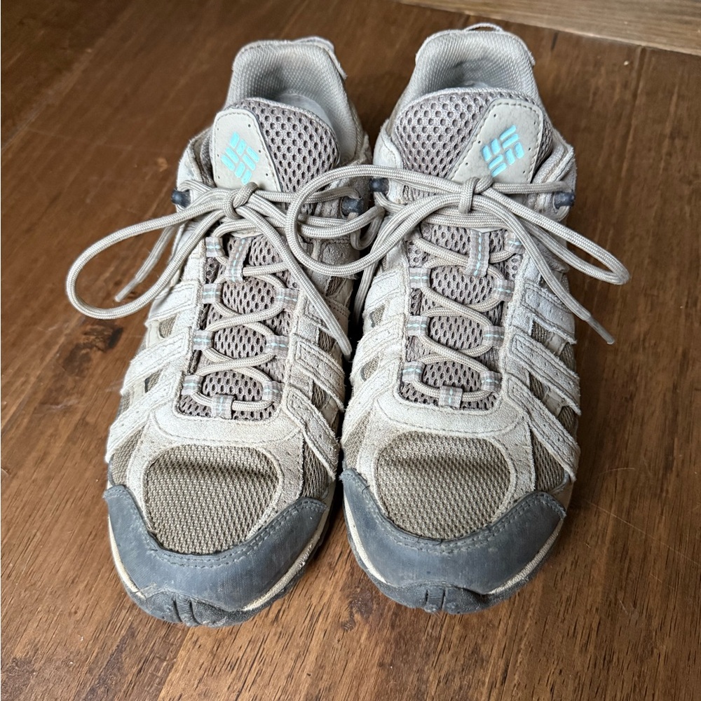 ✨Host Pick✨ Columbia Women's Redmond Waterproof Hiking Shoes - Picture 8 of 13